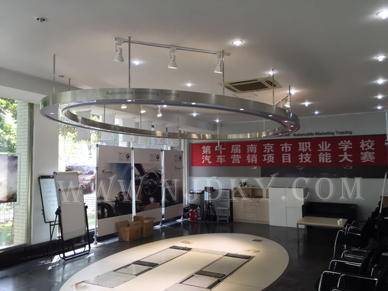 金陵中专汽车销售实训中心